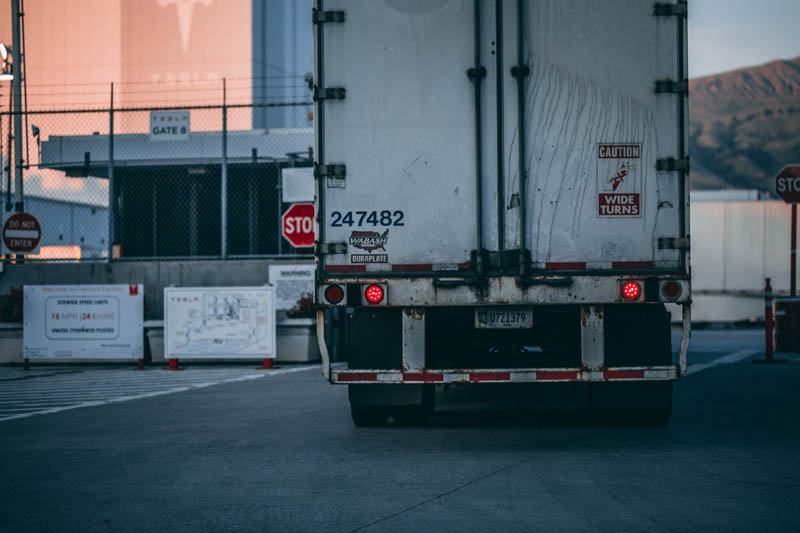 innovative-steering-trailers-for-cargo