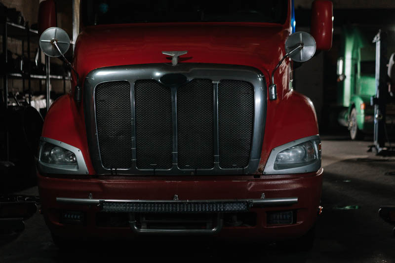 the-revolution-in-trucking-efficient-self-steer-axle-technology